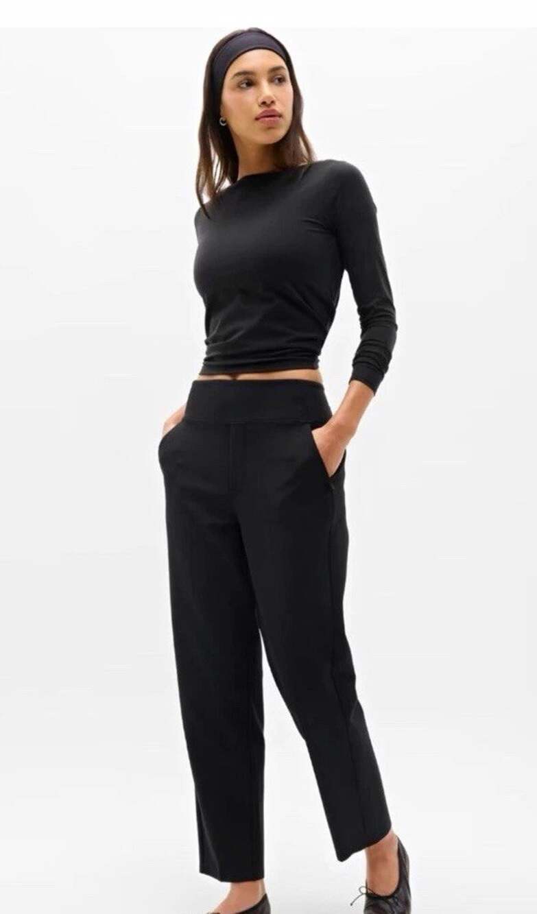 Athleta Endless High Rise Pant Zip Pockets Ankle size 10 Black Athlesiure Basic